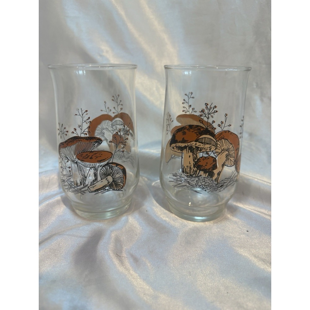Vintage ?Anchor Hocking Mushroom Drinking Glasses 5.5" tall Set of 2 excellent